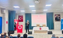 Diyanet İşleri Başkan Yardımcısı Şahin Hakkari'de din görevlileriyle buluştu