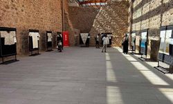 Dualı gömlekler tarihi İshak Paşa Sarayı'nda sergilendi