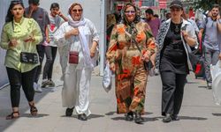 İranlı turist Van’da konaklamadan gidiyor!