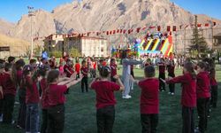 Hakkâri'de 3. Çocuk Oyun Şenliği düzenlendi