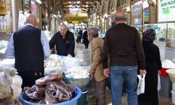 Van'ın meşhur otlu küp peyniri tezgâhlardaki yerini almaya başladı