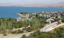 Van Gölü çevresinde yatay mimari çağrısı