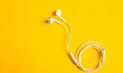 Uzmanlardan yüksek sesle müzik dinleyenlere uyarı