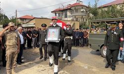Yüksekova'nın şehidi gözyaşları arasında toprağa verildi