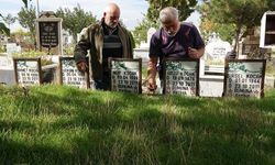 Erciş depreminde yakınlarını kaybeden Koçak kardeşler o günü unutamıyor