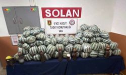 Van'da sınırda 516 bin 727 gram uyuşturucu madde ele geçirildi