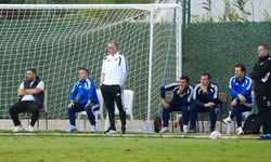 Vanspor’un yeni hocası Mustafa Gürsel’den taraftar mesajı