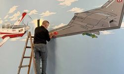 35 yıllık ressam, çocuklar için çiziyor