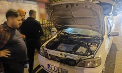 Van'da seyir halindeki otomobilde yangın