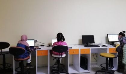 Edremit BİLSEM’in ortak olduğu "Codingwith Scratch" eTwinning projesiyle çocuklar kodlama öğreniyor