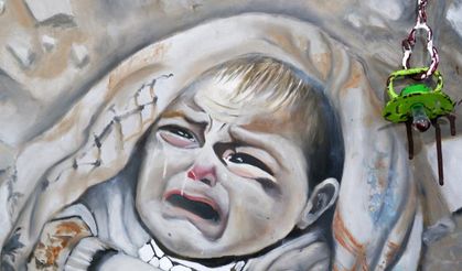 Gazze’nin sesini fırçalarıyla tuvale çizdiler