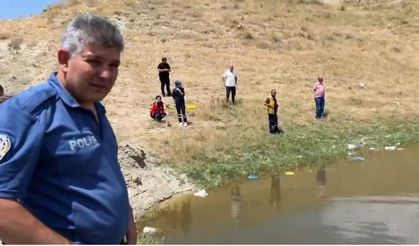 Van'da gölete giren 15 yaşındaki çocuk neredeyse boğuluyordu!