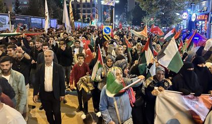 Van'da binlerce kişi Gazze için yürüdü