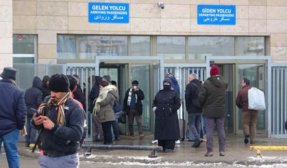 Kapıköy'den Van'a girişlerde beklenen yoğunluk oluşmadı