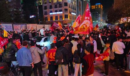GS'nin şampiyonluğu Van'da kutlandı