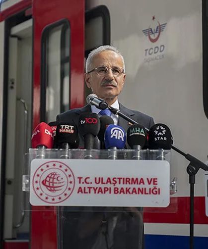Bakan Uraloğlu Turistik Diyarbakır Ekspresi'ni uğurladı