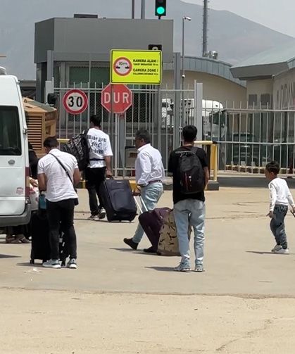 Esendere Gümrük Kapısı’nda yoğunluk!