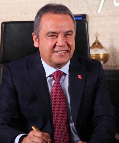 Muhittin Böcek: İmamoğlu benden 15 milyon avro destek istedi