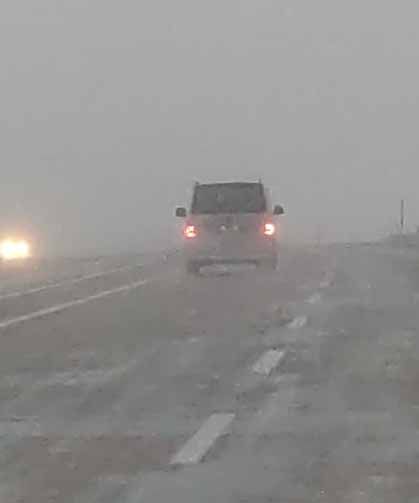 Van’da Kurubaş Geçidi’nde yoğun kar yağışı ve sis etkili oldu