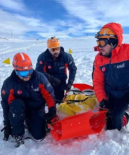 Van’da AFAD’a yönelik çığ arama kurtarma eğitimi tamamlandı