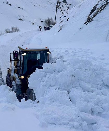 Hakkari’de 144 yerleşim yerine ulaşılamıyor