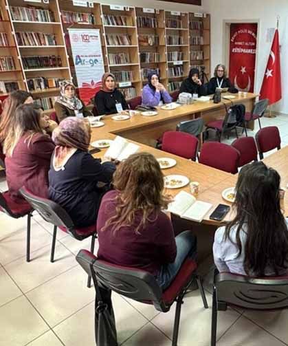 Van'da "akran anneleri" çocukları için bir araya geliyor