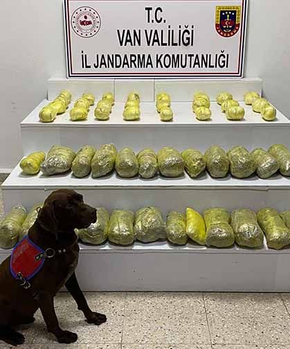 Van'da operasyon! 42 kilo uyuşturucu ele geçirildi