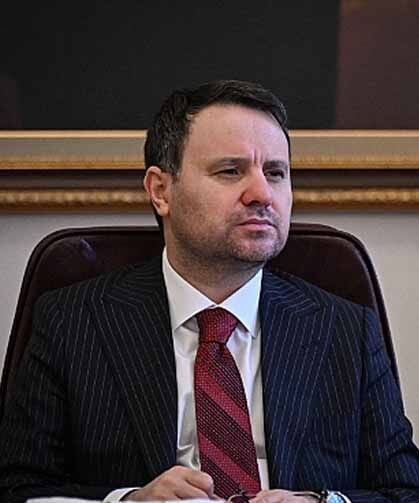 Bakan Gürlek açıkladı! Hakimlere 10 yıl şartı