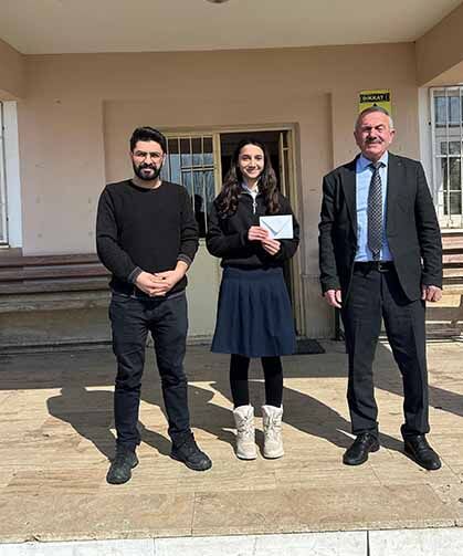 Van'da kitap okuma sınavında dereceye girenlere ödülleri verildi