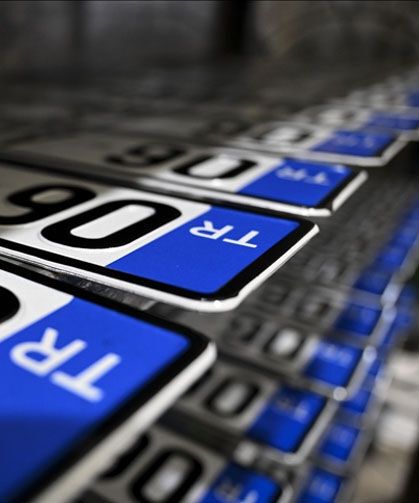 Standart dışı plakalar için tanınan rehberlik süresi yarın sona eriyor