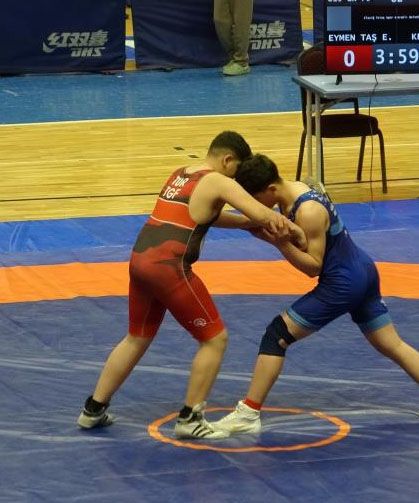 U15 Güreş Grup Müsabakaları Van'da başladı