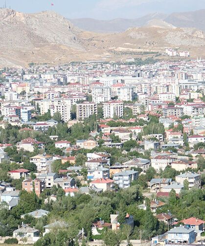 Van’da işyerleri açık artırma ile kiraya verilecek