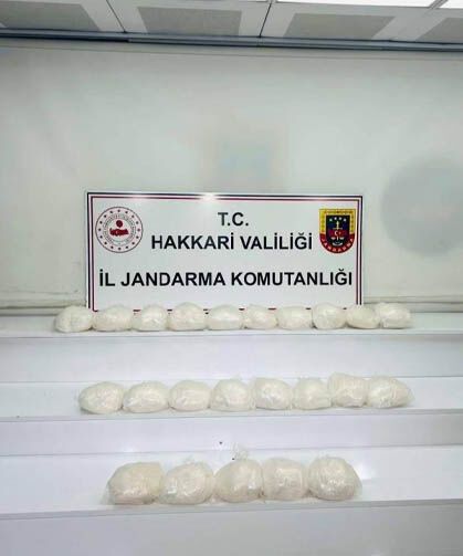 22 kilo metamfetamin ele geçirildi