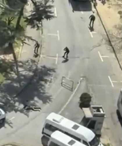 İsrail Başkonsolosluğu önünde silah sesleri