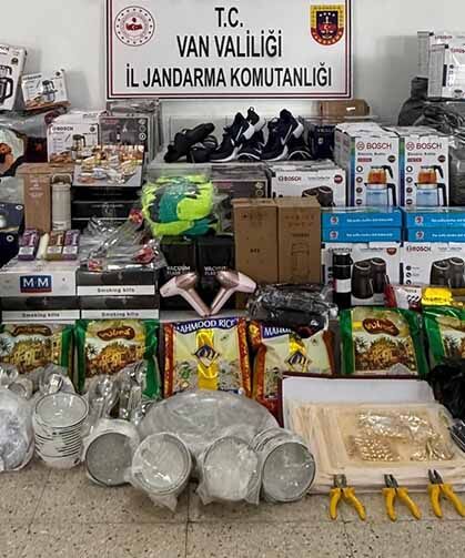 Van’da gümrük kaçağı malzeme ele geçirildi