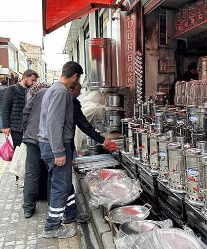 Van'da kışın uzaması semaver ve mangal sezonunu geciktirdi