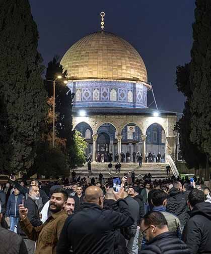 Mescid-i Aksa, 41 gün sonra yeniden ibadete açıldı