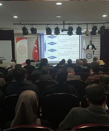 Muradiye'de eğitim semineri düzenlendi