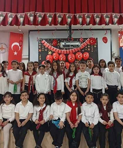 Vanlı miniklerden yürekleri ısıtan etkinlik