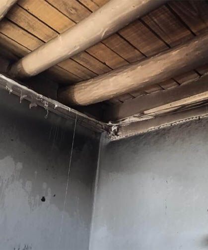 Başkale'de ev yangını maddi hasara yol açtı