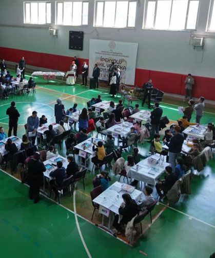 Van'da 180 öğrenci zekâ oyunlarında ter döktü
