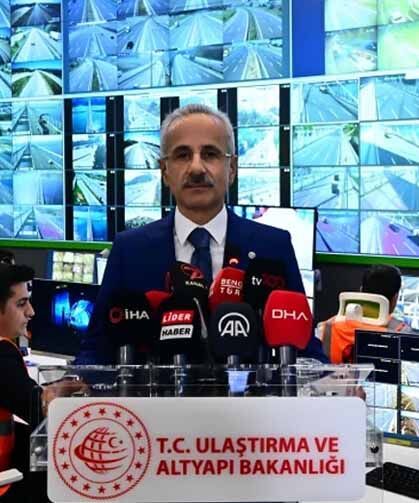 Bakan Uraloğlu: Bayram trafiğini anlık olarak takip edeceğiz