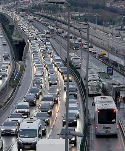 1 ayda 182 bin 34 adet taşıtın trafiğe kaydı yapıldı