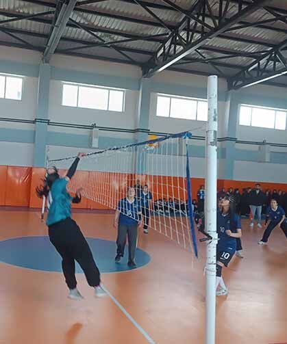 Özalp’te Liseler Arası Voleybol Turnuvası düzenlendi