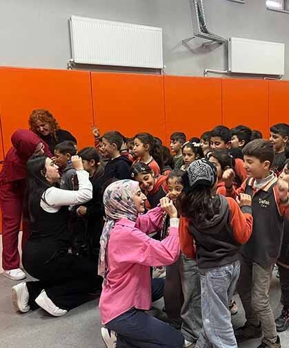 Van'da gönüllere dokunan projeler