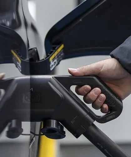 Hibrit ve elektrikli araçlara ilgi artıyor