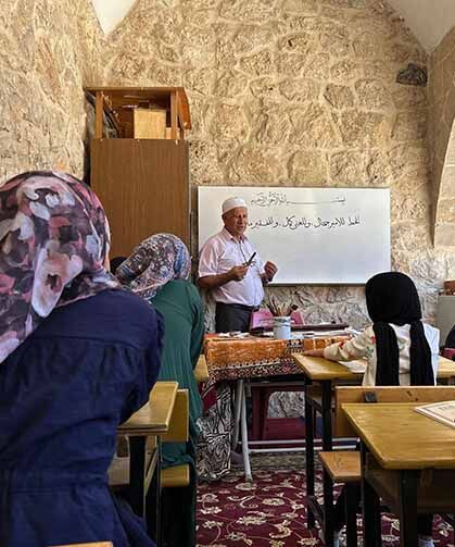 Yaz Kur'an kursunda manevi eğitim sanatla buluşuyor