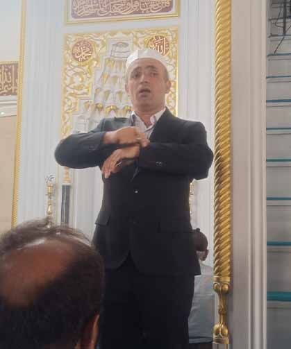 Hakkâri’de Cuma Hutbesi işaret diliyle anlatıldı