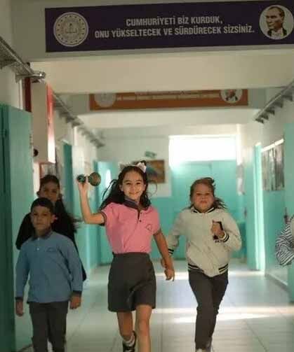 Yeni eğitim öğretim yılının ilk ders zili çaldı