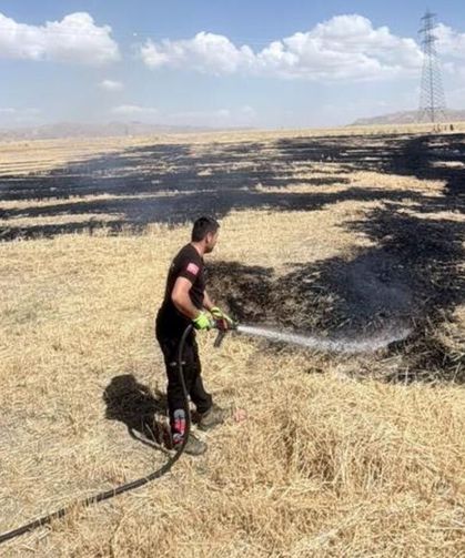 Van'da örtü üstü yangını